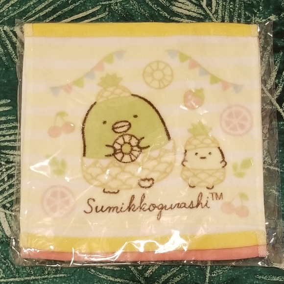 3/$20 🌺 Sumikko Gurashi Small Towel Set 4pcs - Picture 4 of 5